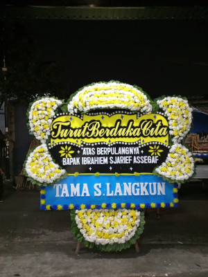 Papan Bunga Duka di Guwosari