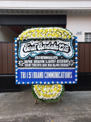 Papan Bunga Duka di Guwosari